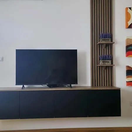 Modern Luxury & Free Parking Donje Mladice